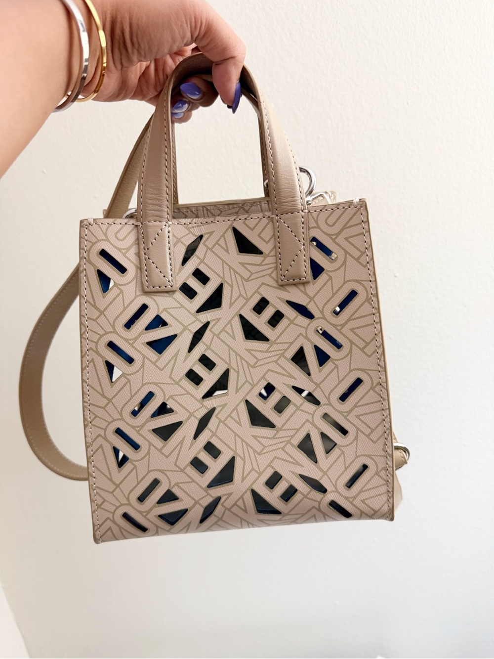 Kenzo Bag in Pristine Condition with cards and tags - Tan color